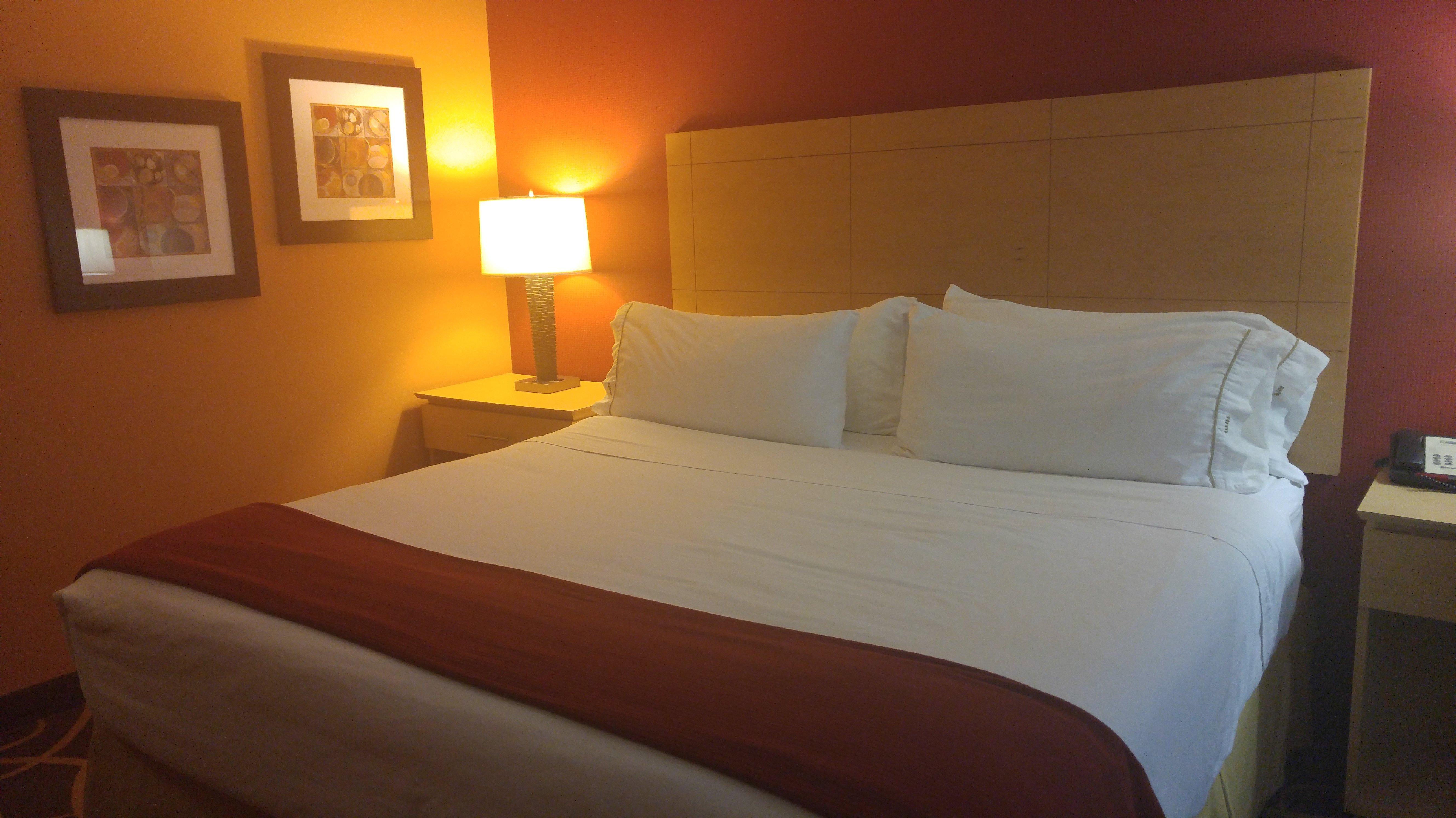 Holiday Inn Express - Cortland By Ihg Dış mekan fotoğraf